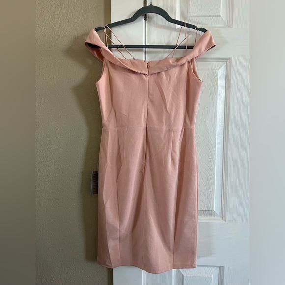 NWT Lulus Women Reason to celebrate off the shoulder bodycon mini dress. size M - Picture 4 of 7